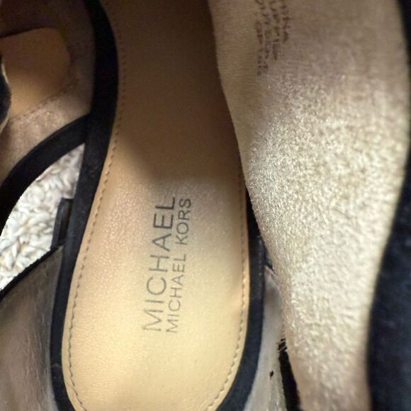 Michael Michael Kors Suede Black Ankle Booties - Picture 5 of 6